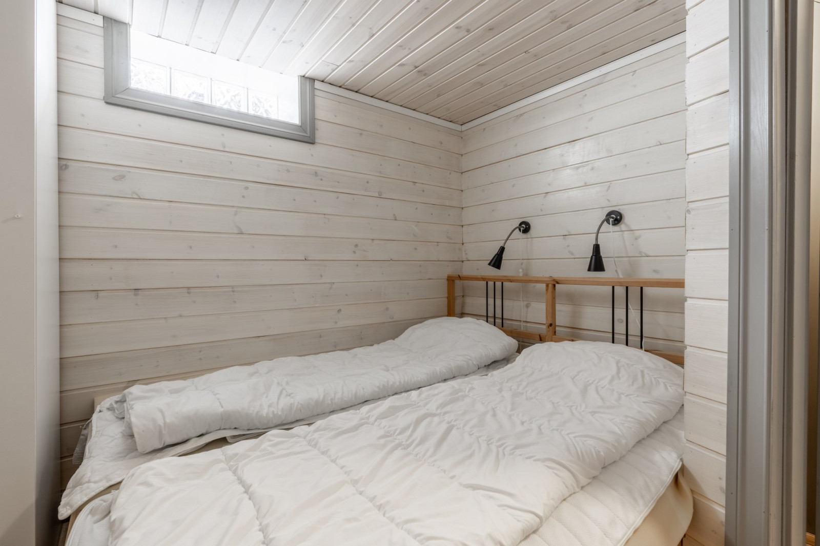 Nedre plan gäststuga Lidvägen 11