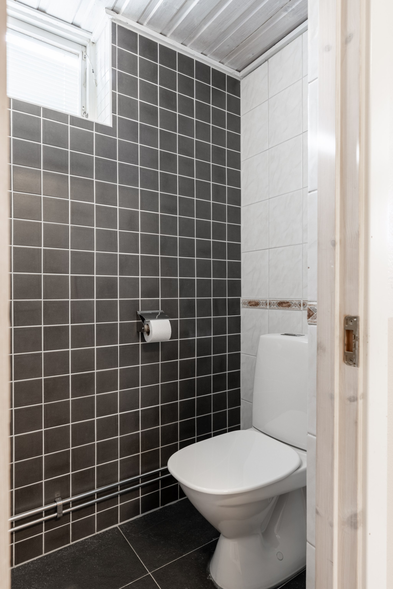 Nedre plan huvudbyggnad Lidvägen 11