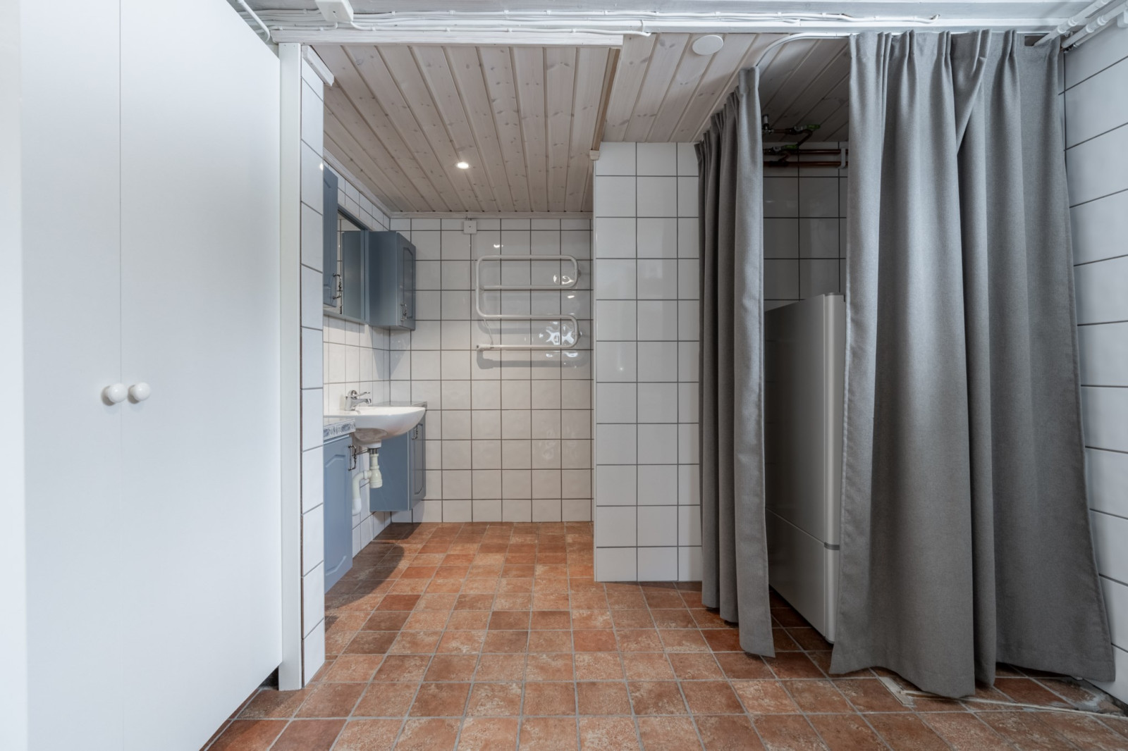 Nedre plan huvudbyggnad Lidvägen 11