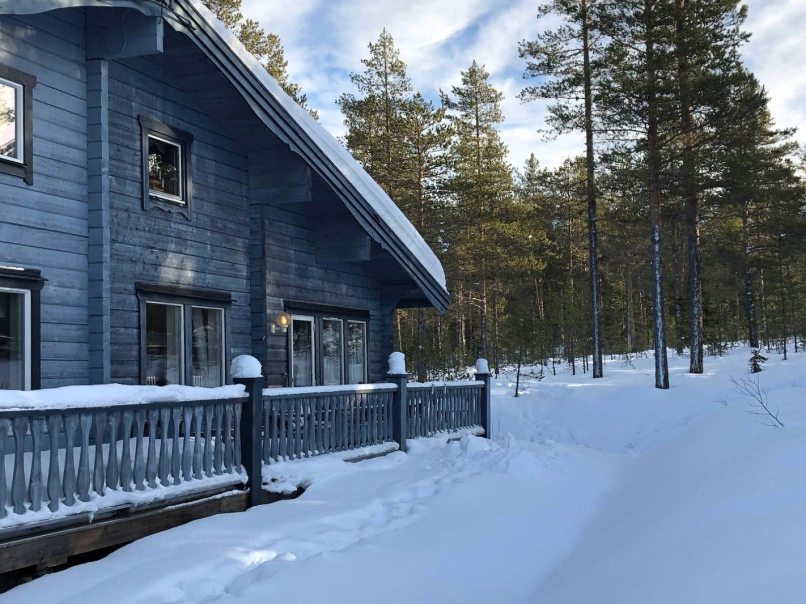 Säljarens egna bilder Snöflingevägen 7B