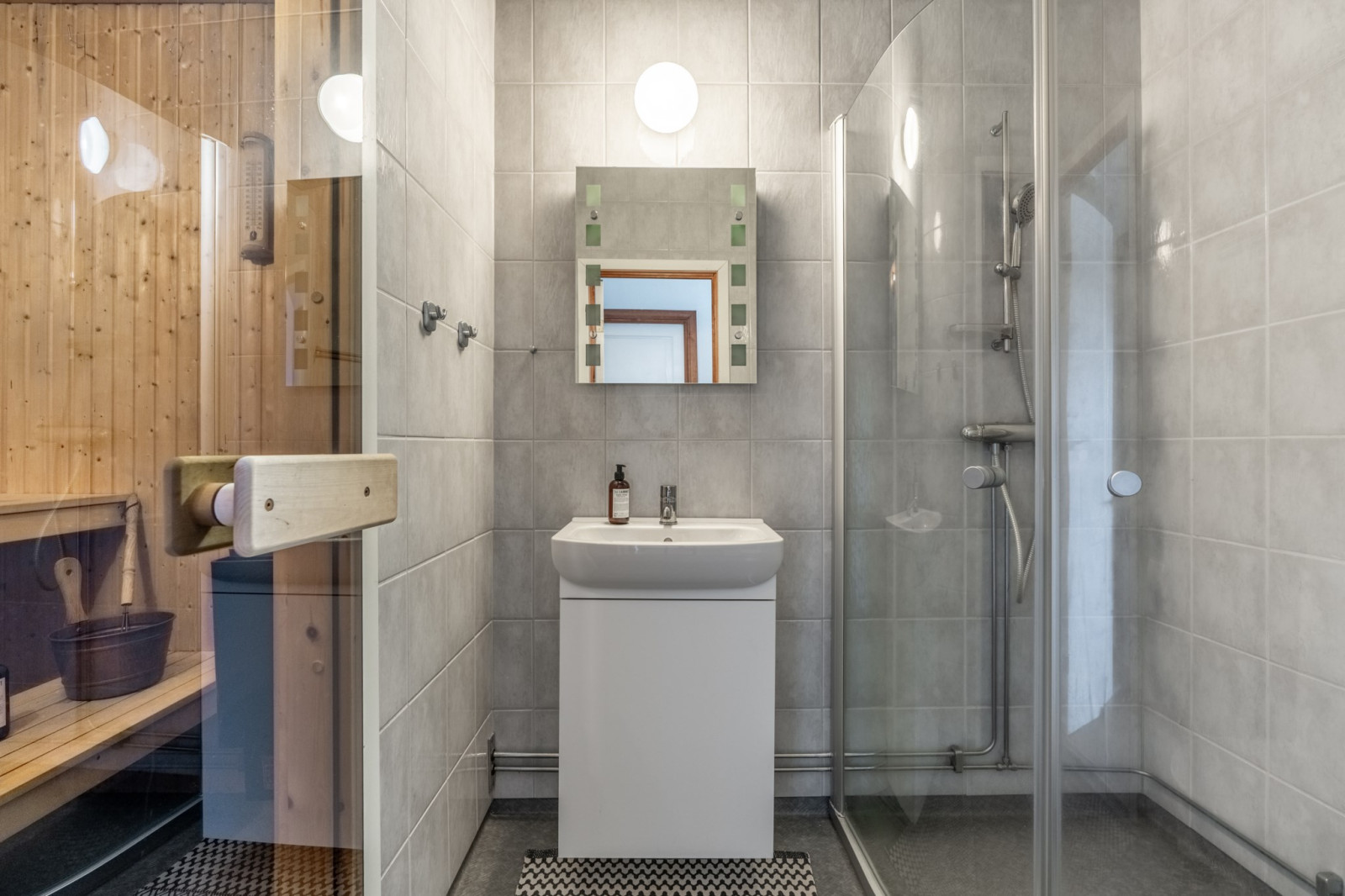  Kungsörnen 9A/B