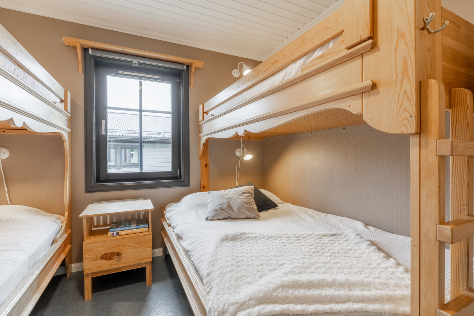  Blå byn 325 Ö