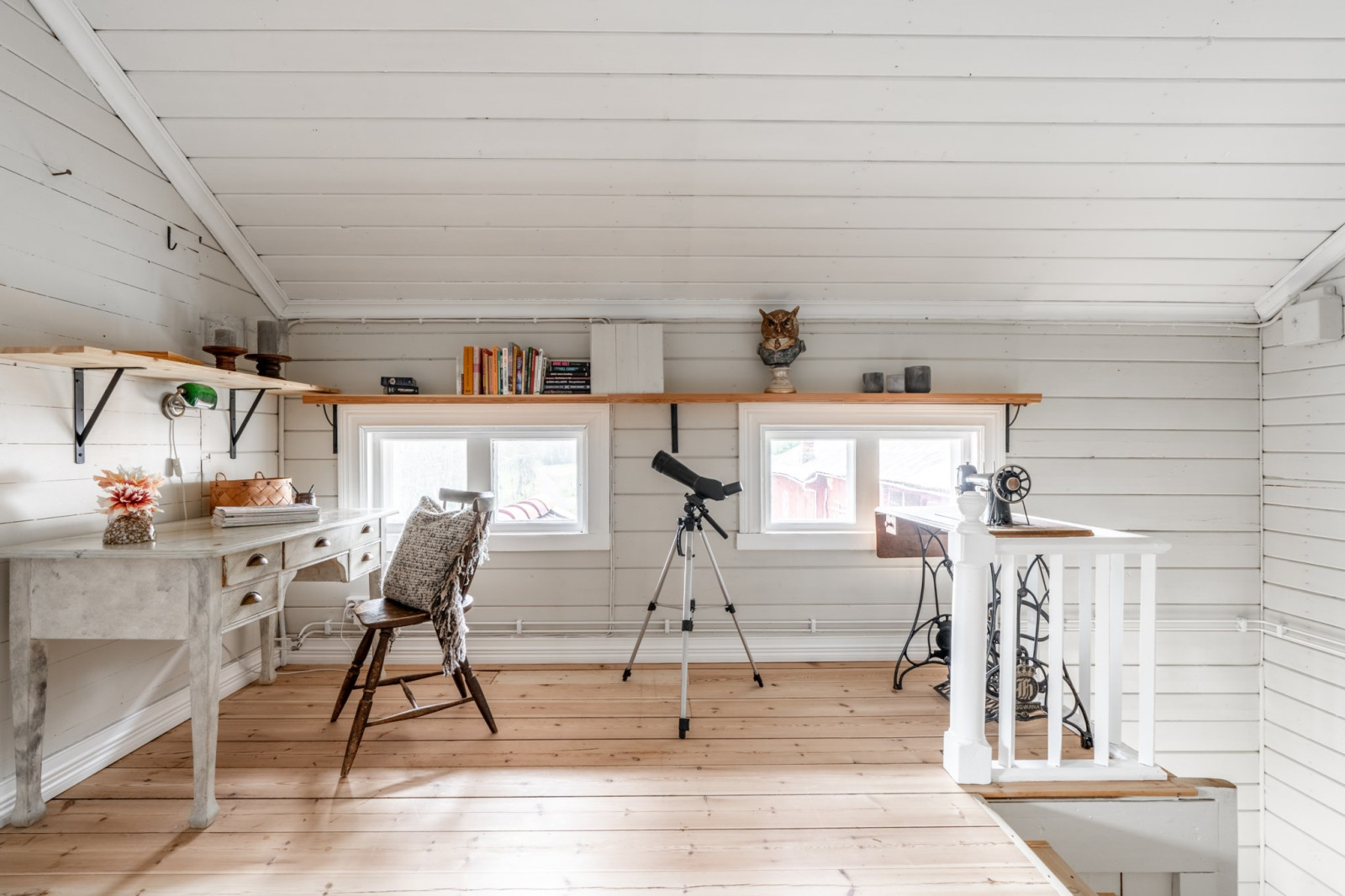  Gammelvägen 83, Livgården