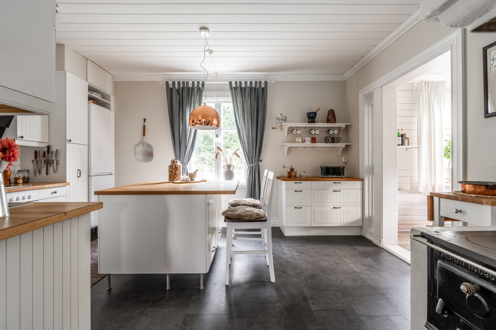  Gammelvägen 83, Livgården