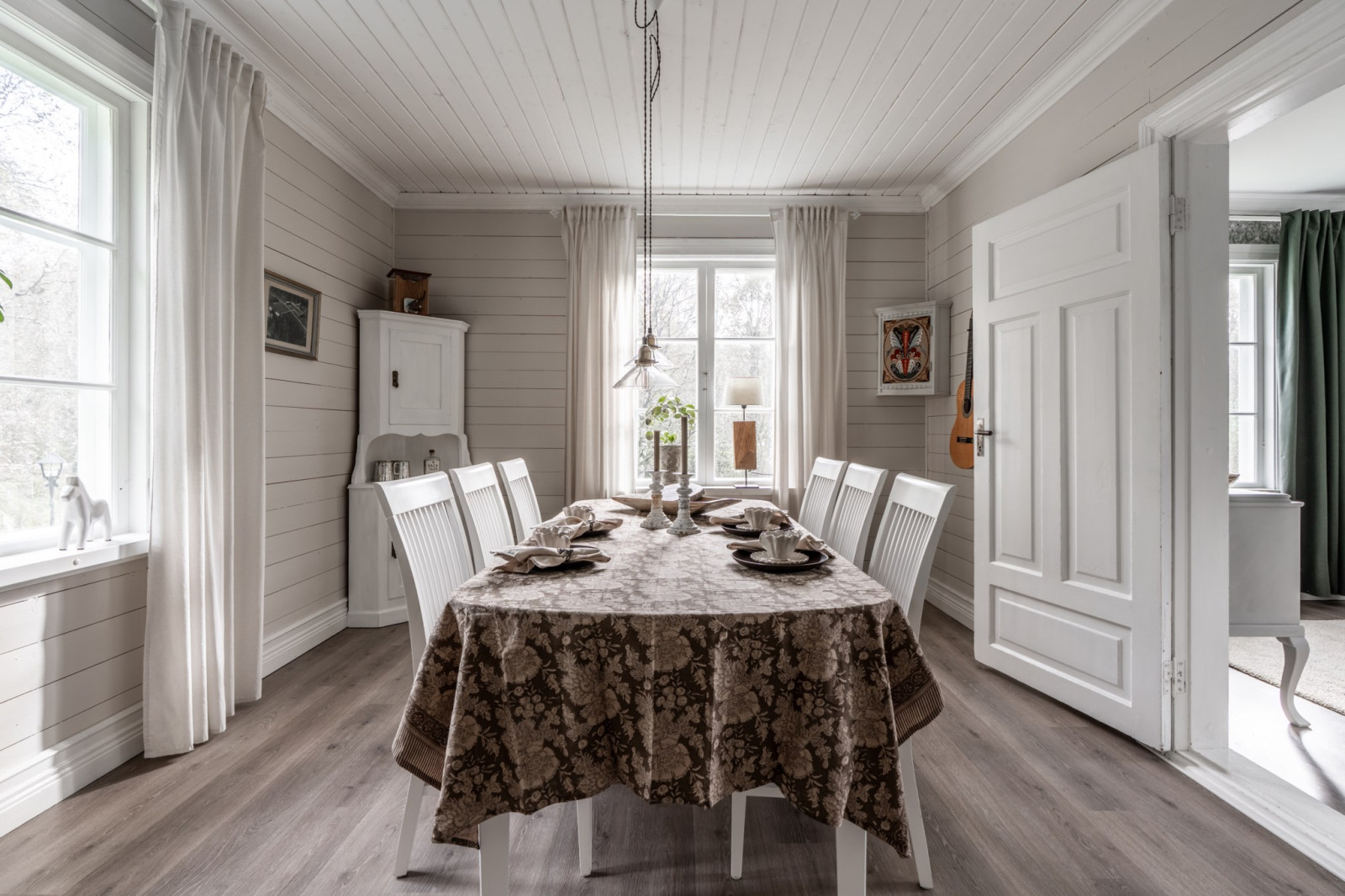  Gammelvägen 83, Livgården