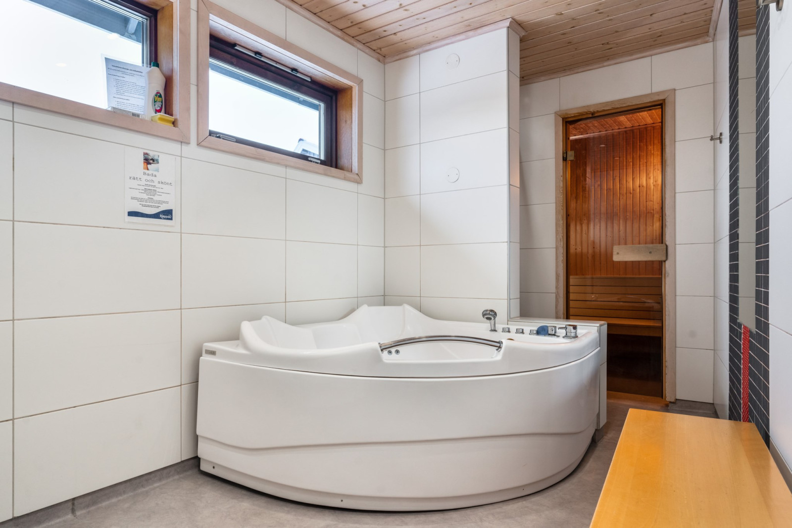 Gemensam bastu Sjungarbacken PLUS 1098