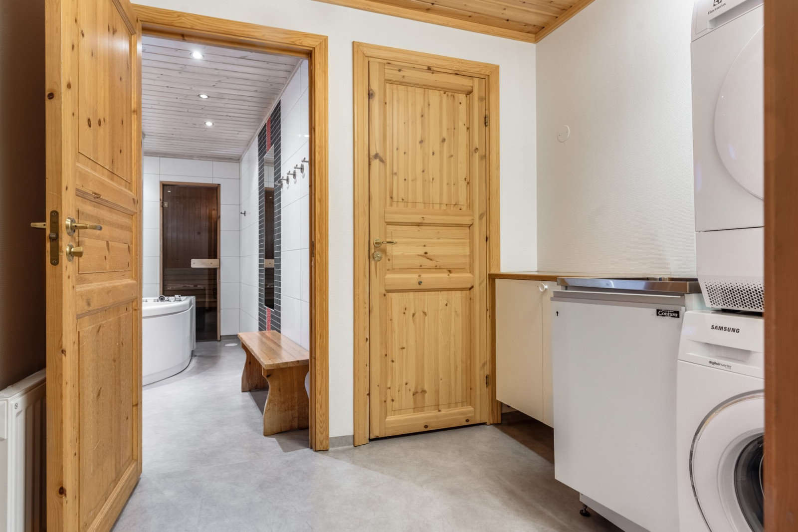 Gemensam bastu Sjungarbacken PLUS 1098