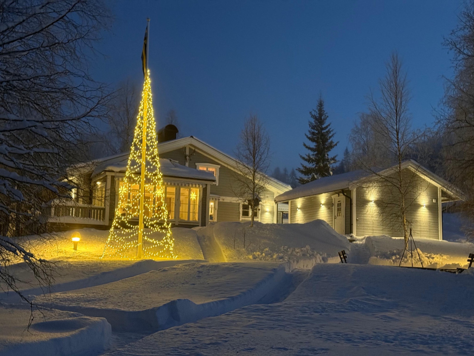 Säljarens egna bild Pistvägen 531 & 530