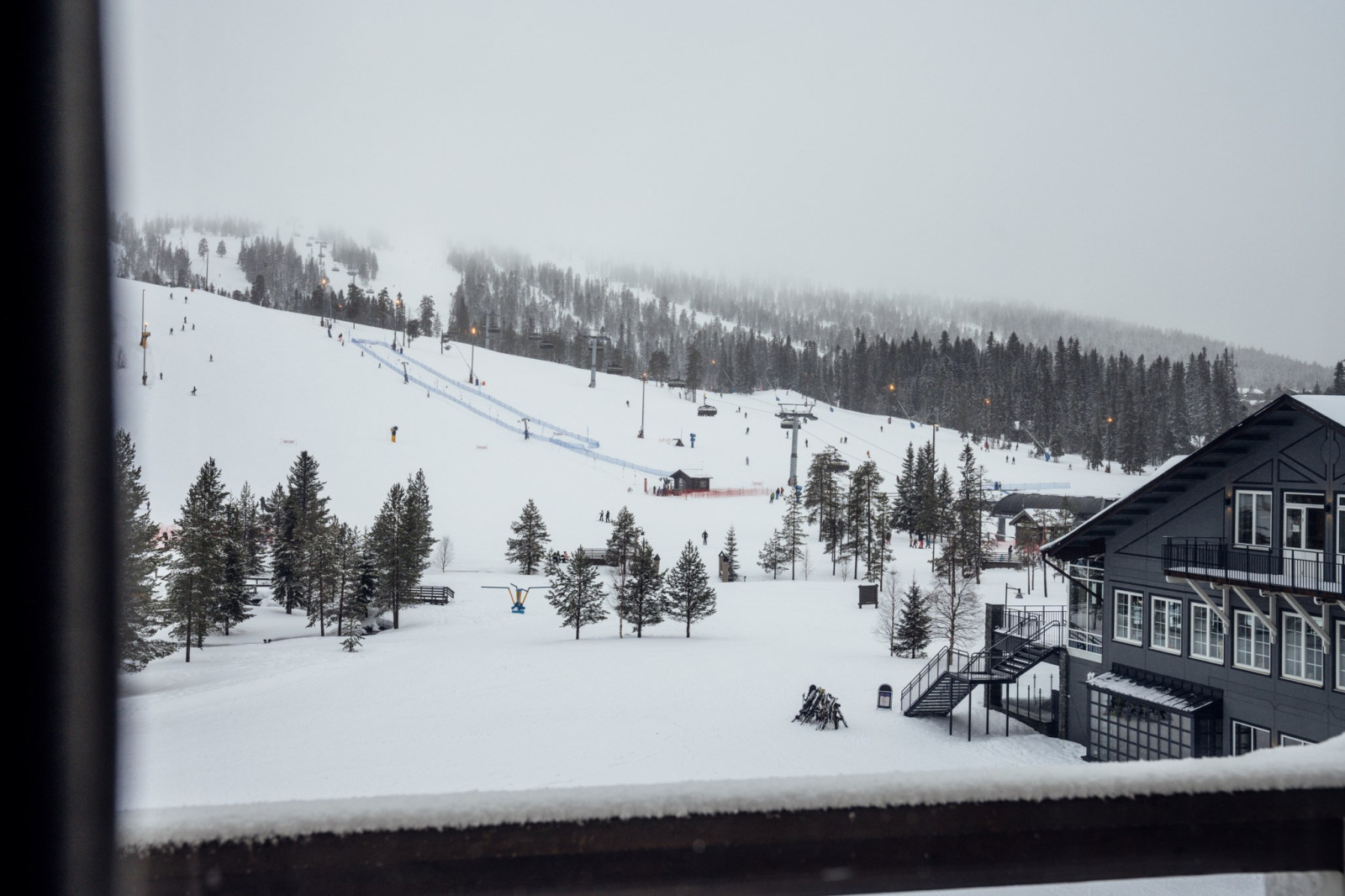  Hundfjällscenter 411