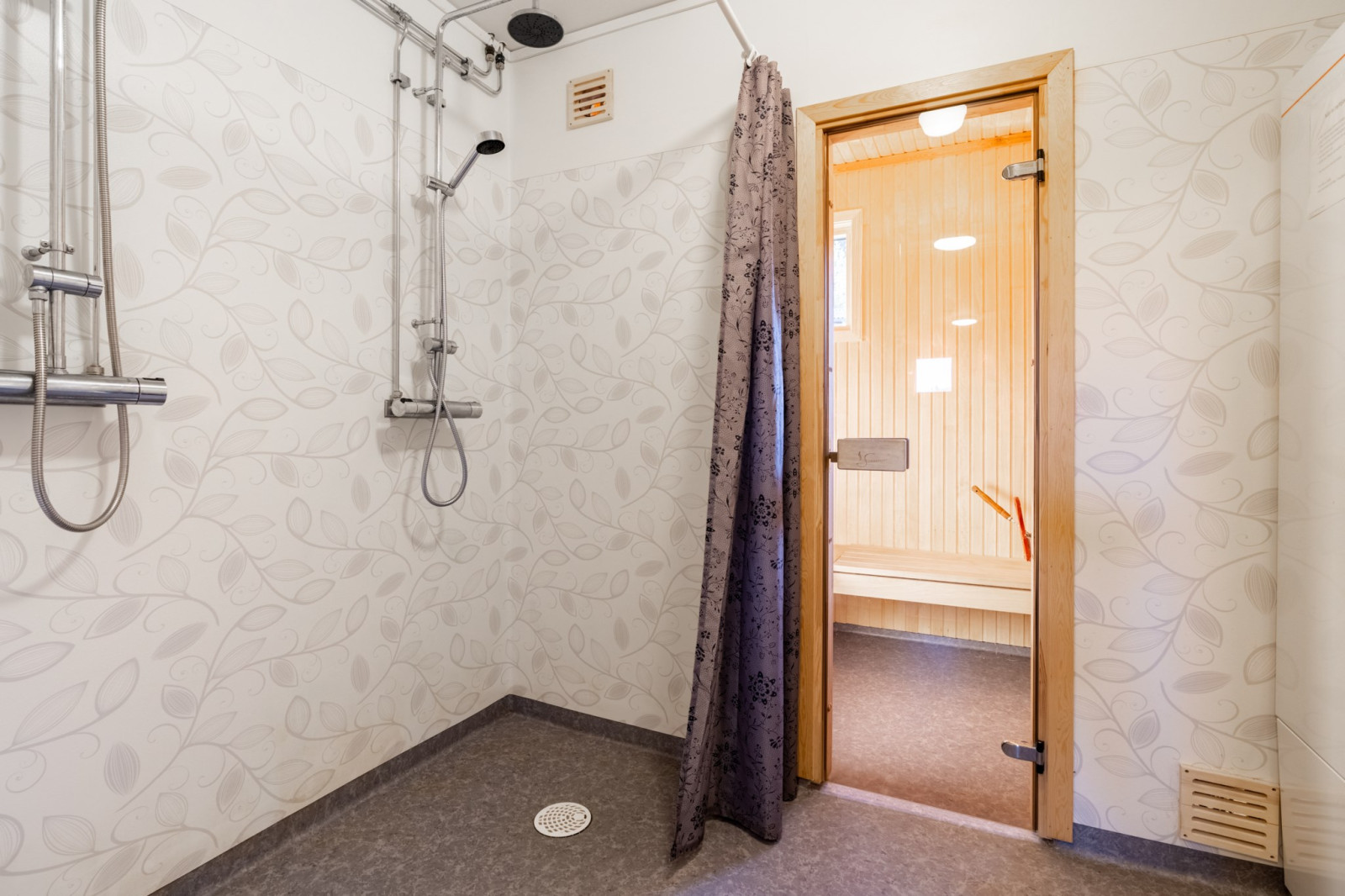 Gemensam bastu och duschar Tandådalen Grå byn 13 A