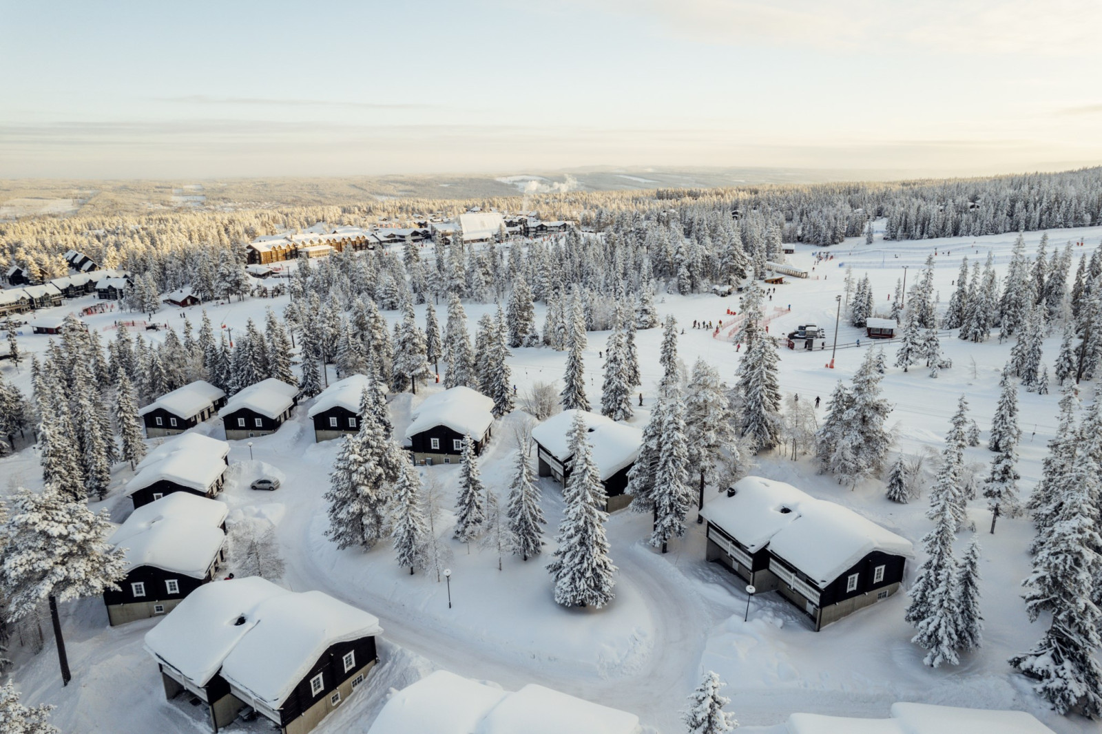  Lindvallen Gula byn 403C