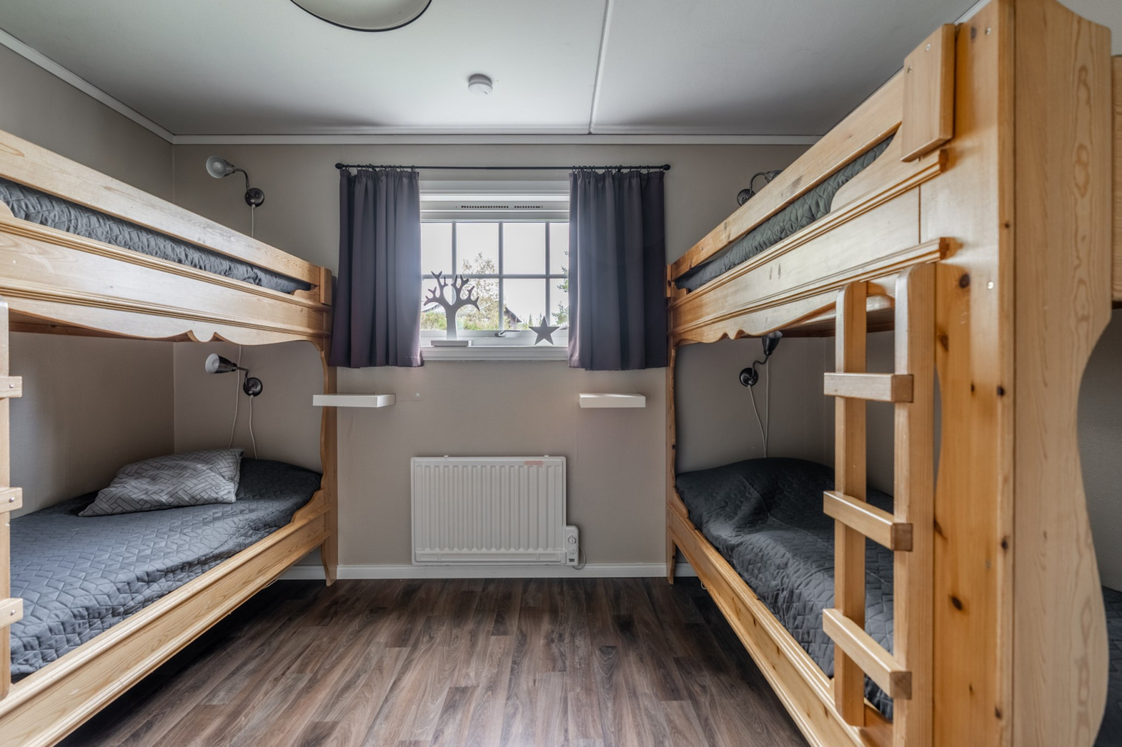  Lindvallen Gula byn 403C