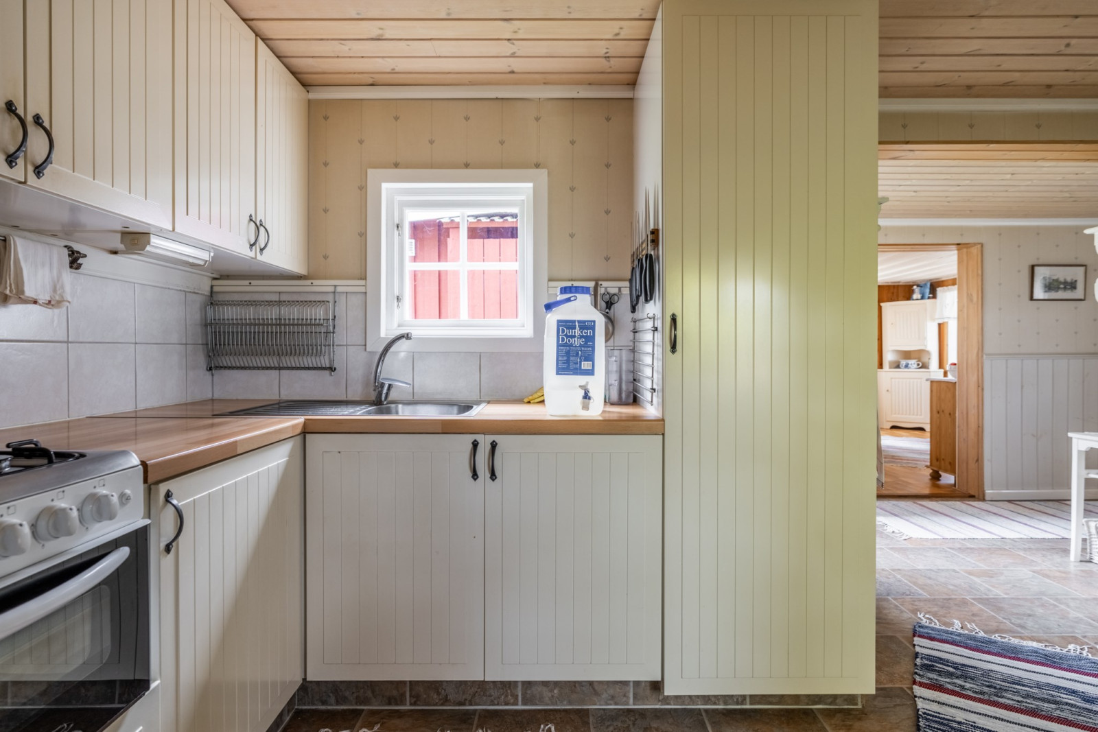  Hållsäterdammen 9